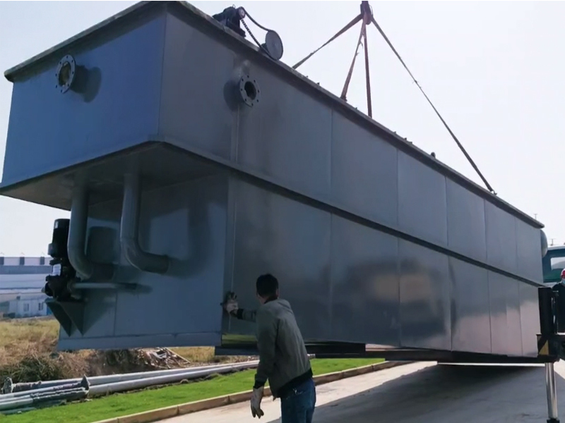 �⸡�C�b܇�l؛